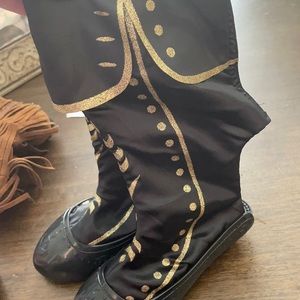 Disney’s Frozen Ana’s Boots play shoes
